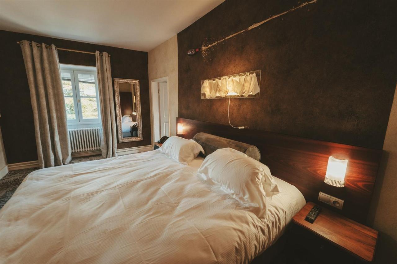 Logis Hotels Chateau De La Barge Chaintré Εξωτερικό φωτογραφία