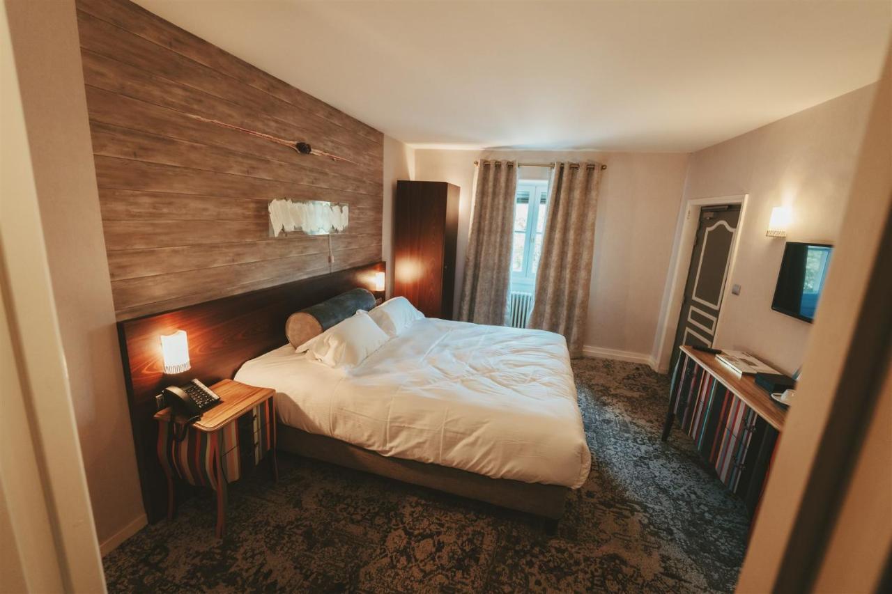 Logis Hotels Chateau De La Barge Chaintré Εξωτερικό φωτογραφία