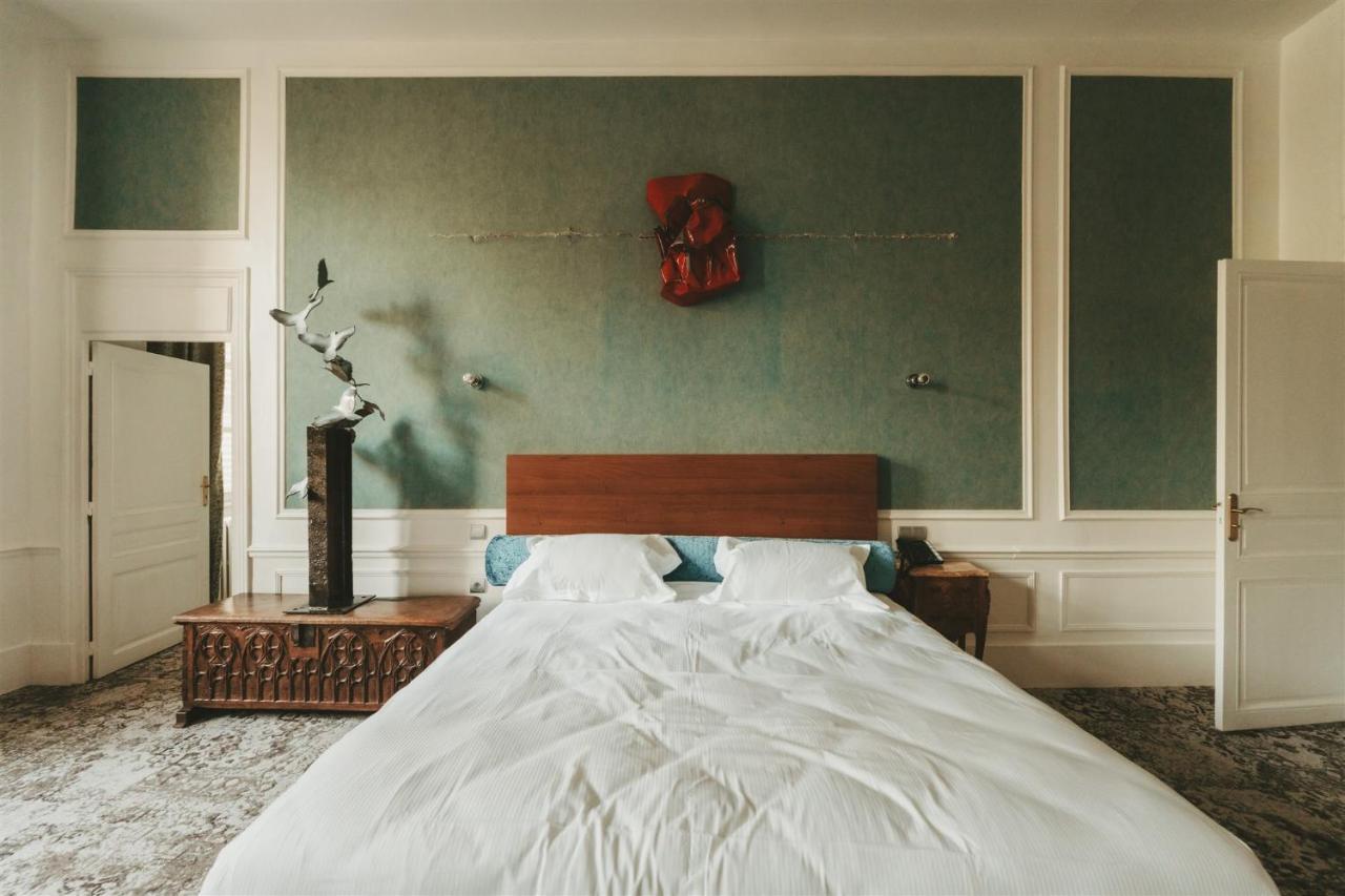 Logis Hotels Chateau De La Barge Chaintré Εξωτερικό φωτογραφία
