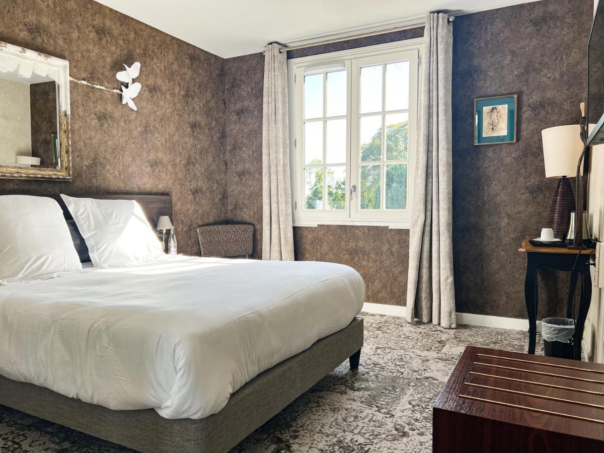 Logis Hotels Chateau De La Barge Chaintré Εξωτερικό φωτογραφία